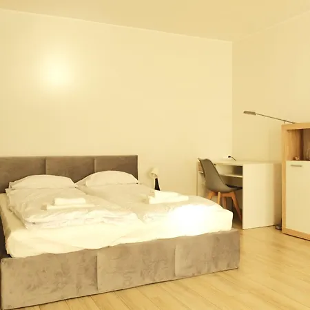 Lägenhet Cozy 5 Min Walk From Rynek Square *